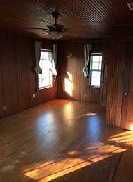 4th image of 1299 Beach Ave