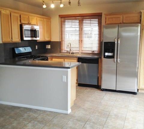 5th image of 2782 Heritage Dr