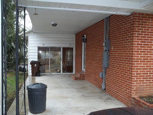 3rd image of 213 Alder Ln