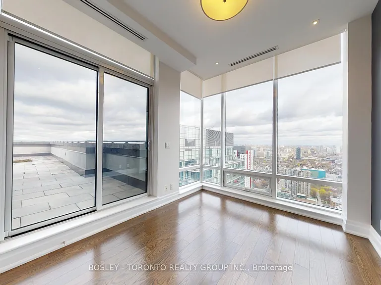 295 Adelaide St W #Penthouse 01 — Photo 9