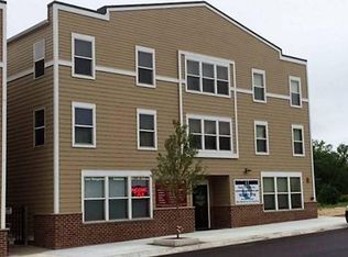 6050 Main St APT 203, Rockford, MN 55373