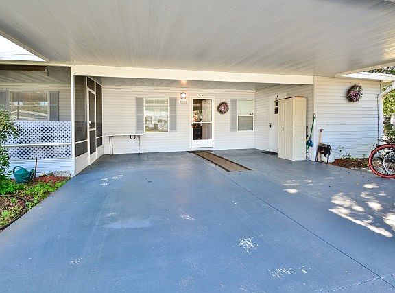3rd image of 4103 Bald Cypress Dr