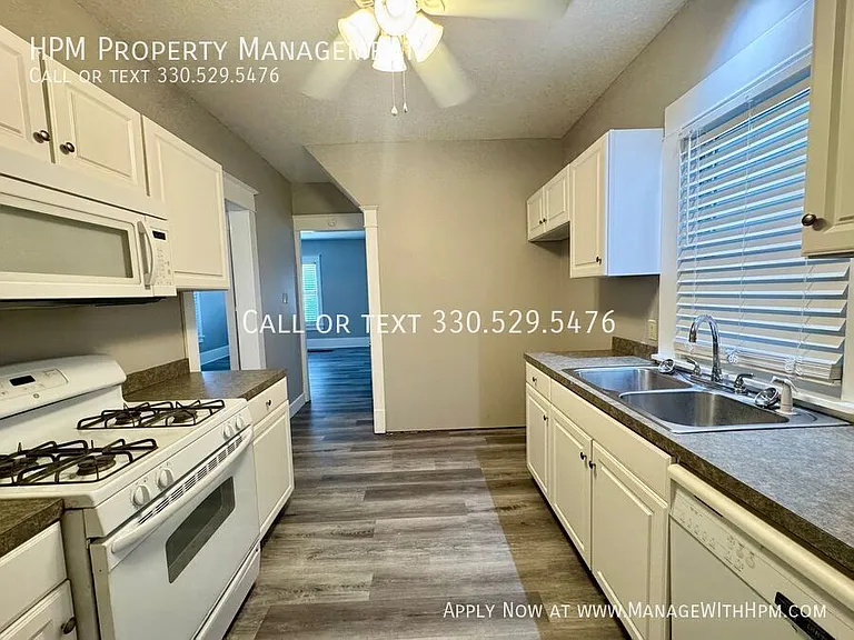 3014 2nd St NW — Photo 5