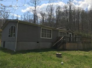 42 Stone Creek Dr, Alkol, WV 25501