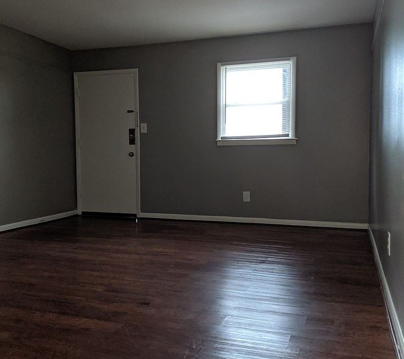 1st image of 315 Ballpark Dr Unit 104
