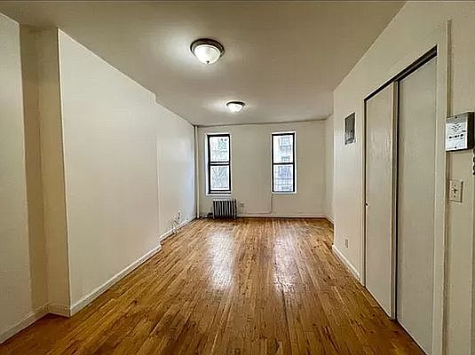 3rd image of 239 E 116th St #3EE