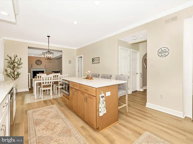 2422 Cobblestone Way — Photo 17