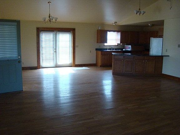 4th image of 50 Saint Andrews Pl