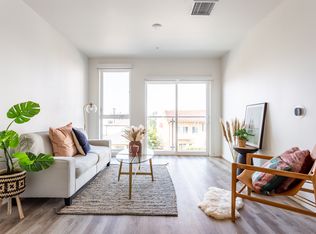 970 Fedora St, Los Angeles, CA 90006