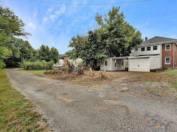 5th image of 1823 Orange Ave NW