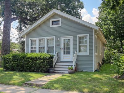 (Undisclosed Address), Downers Grove, IL, 60515
