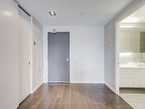 3rd image of 170 Bayview Ave #709