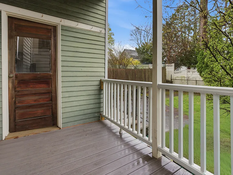 35 Oakland St #1 — Photo 23