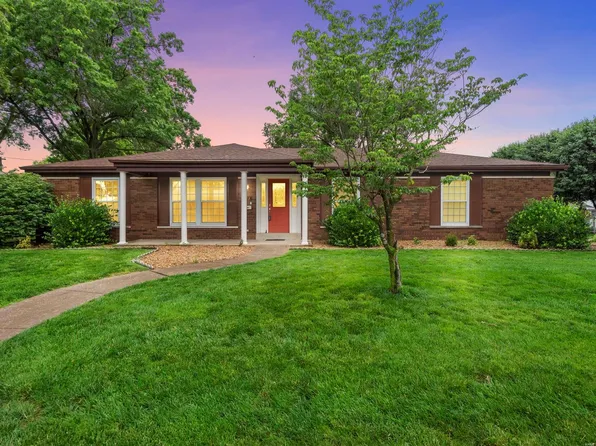 223 Indiana St, Red Bud, IL 62278