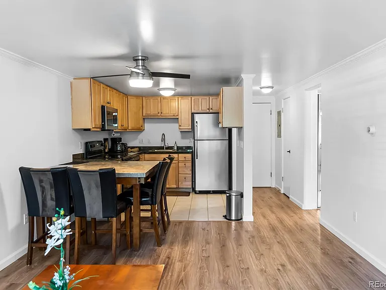 969 S Pearl St #103 — Photo 12