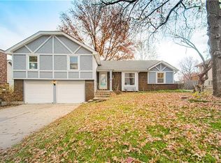 1013 SW Lorman Dr, Lees Summit, MO 64081