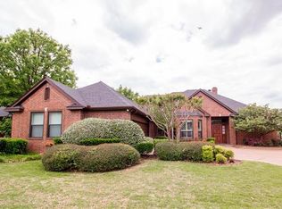 1914 Vintage Dr, Corinth, TX 76210