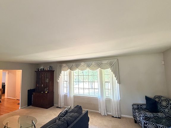 5th image of 2732 Alfred Cir
