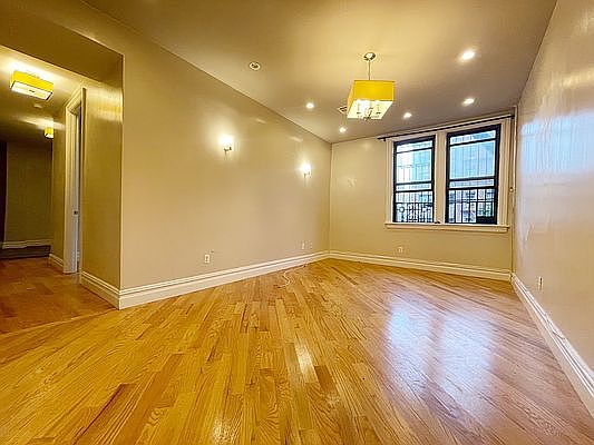 5th image of 1140 Bergen St #12F