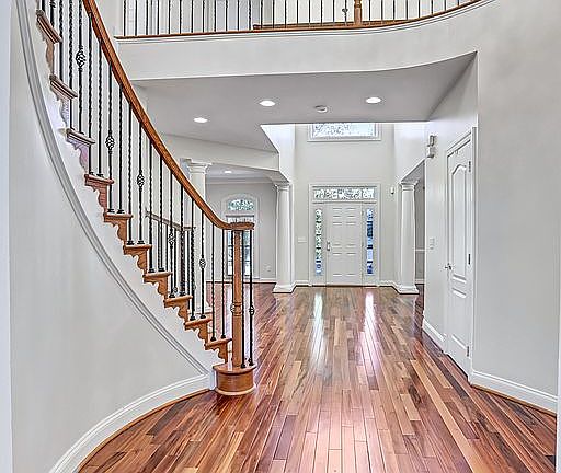 4th image of 18251 Glen Oak Way