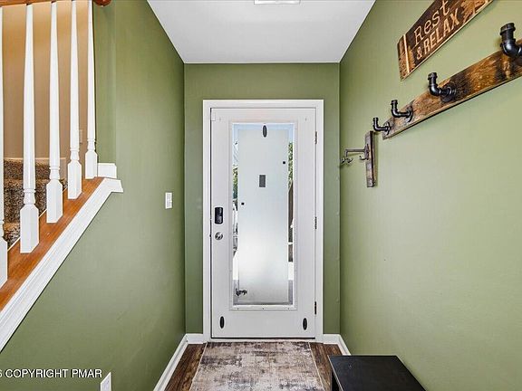 5th image of 134 Sciota Garden Rd