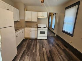 2551-2553 N 36th St, 2553 (Upper)