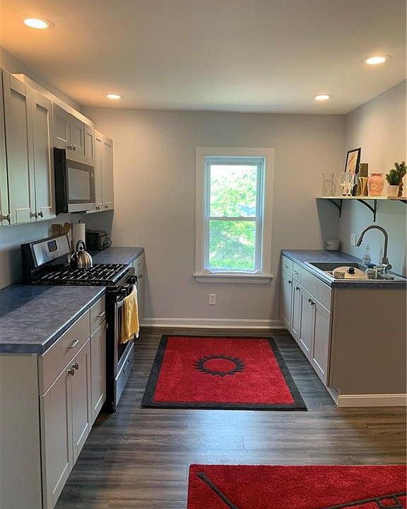 1st image of 716 West Ave