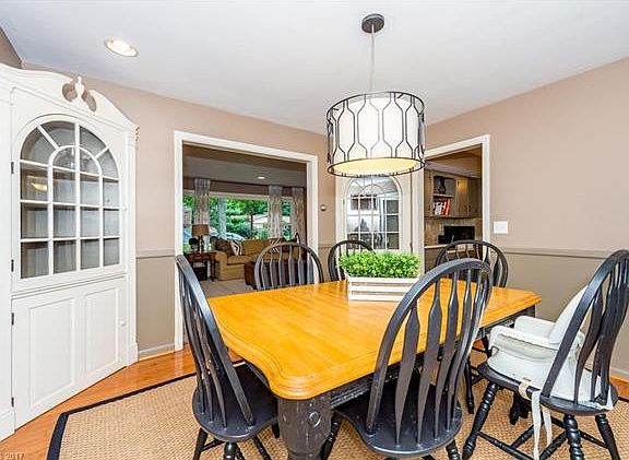 5th image of 315 Woodland Trl