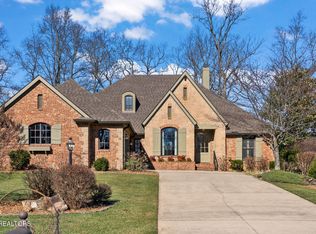 131 Mountain View Dr, Fairfield Glade, TN 38558