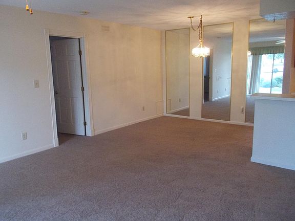 3rd image of 1420 Lake Pointe Way #14201