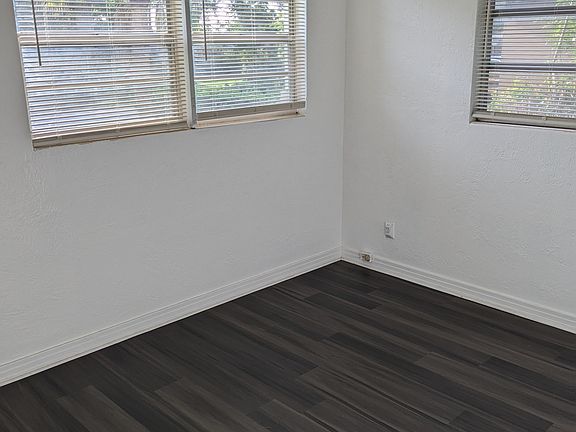 5th image of 1304 Imperial Dr