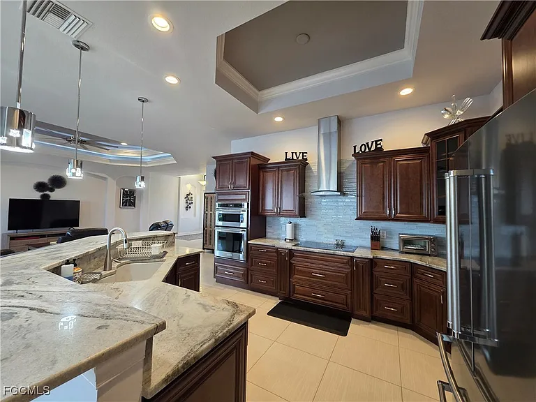 1255 NW 38th Ave — Photo 25