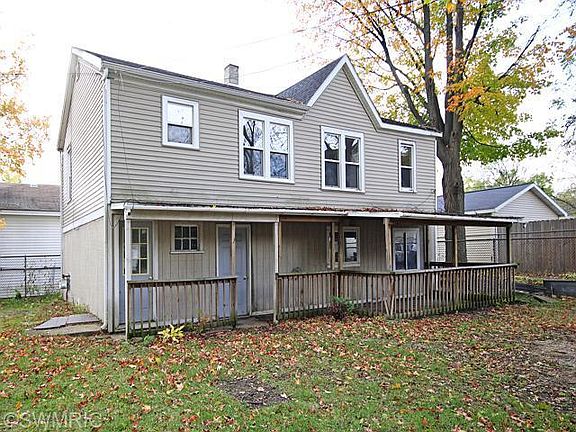 2nd image of 2321 Parkview Ave