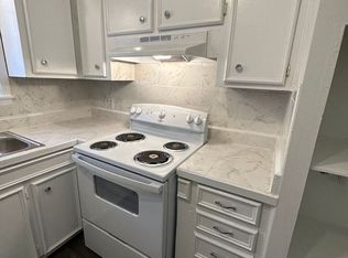 127 Sycamore Ln, Jackson, MS 39212