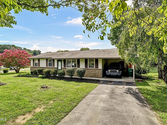 3rd image of 6517 E Garwood Cir
