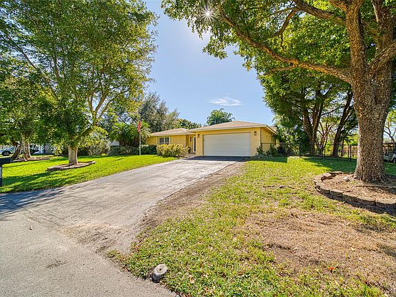 5th image of 8600 SW 179th St