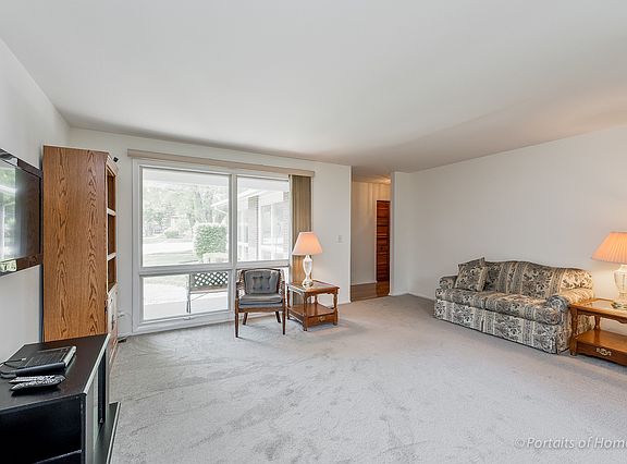 3rd image of 222 W Central Ave