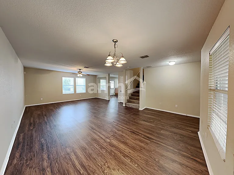 232 Willow Crst — Photo 6