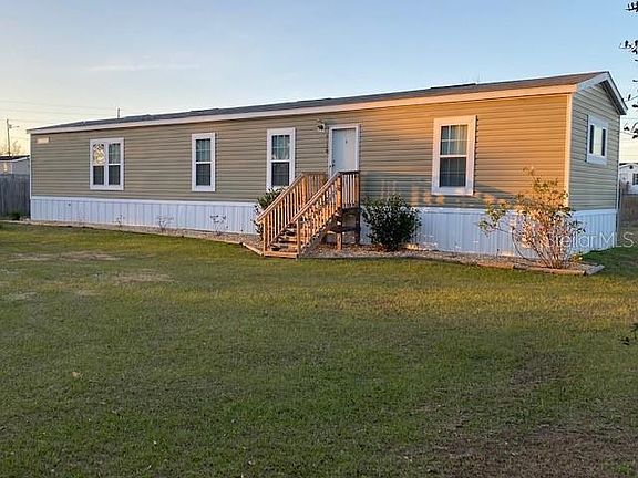 3rd image of 6137 SE 145th St