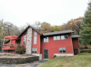 2548 Eastwood Rd, Decorah, IA 52101