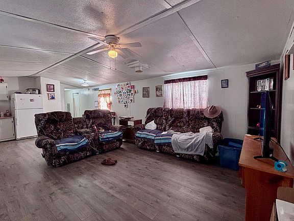 4th image of 927 Highway 91