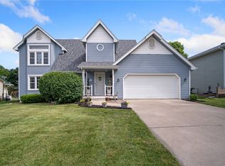 521 6th St NW, Altoona, IA 50009