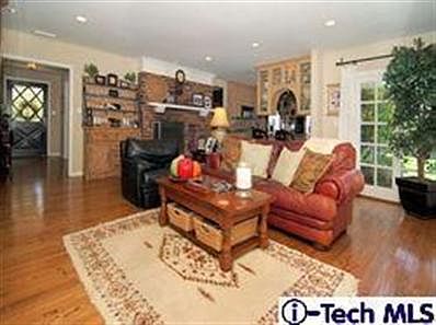 4th image of 378 Mellow Ln