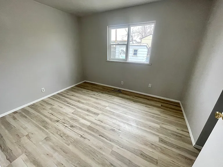 3015 Gary Ave — Photo 9