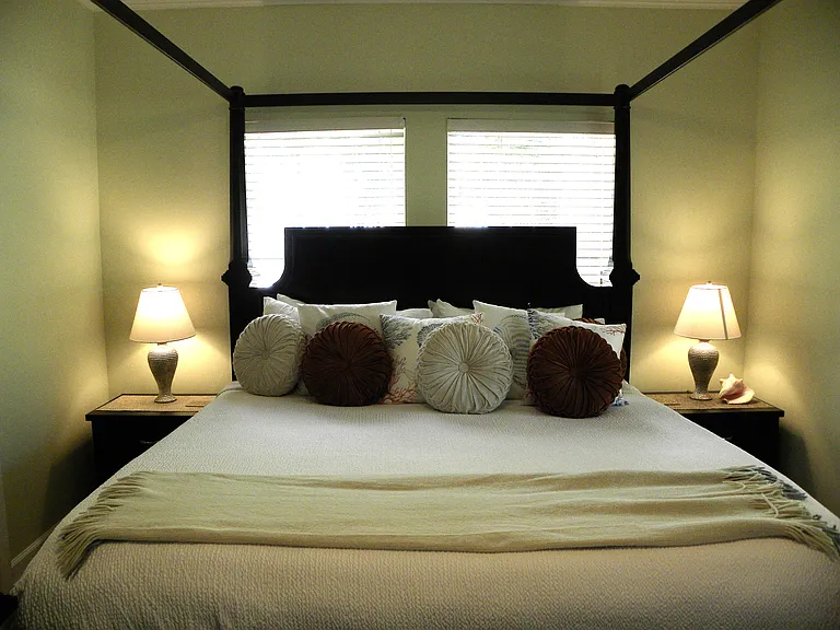 2nd Story Rear Master Bedroom King Bed - More pillows!