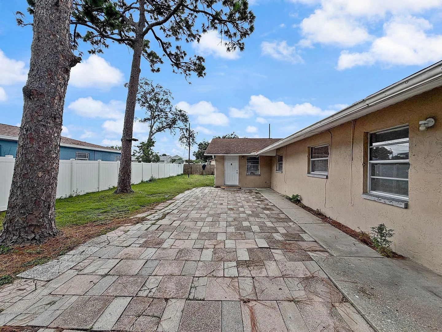 3122 Green Acres Ave — Photo 2