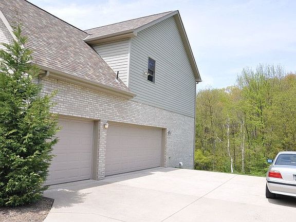 2nd image of 105 Altermoor Dr