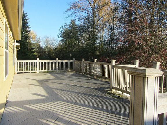 2nd image of 625 73rd Ave SE