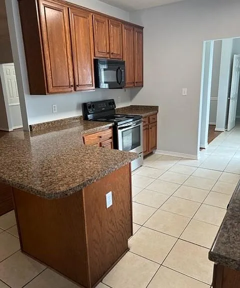 1250 Windmill Pl W — Photo 8