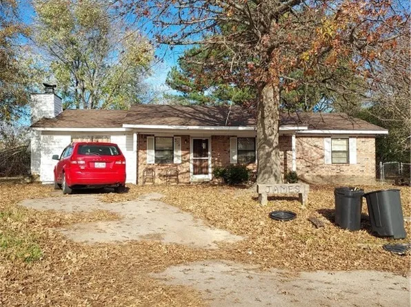304 Dorothy St, Panama, OK 74951